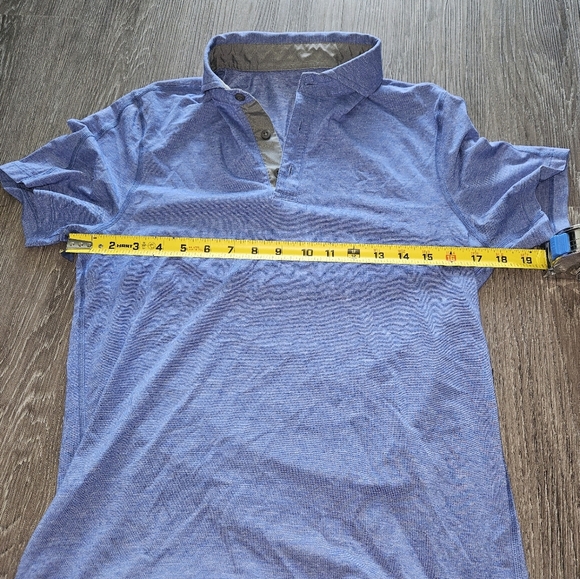 Lululemon short sleeve blue polo shirt - Picture 4 of 4